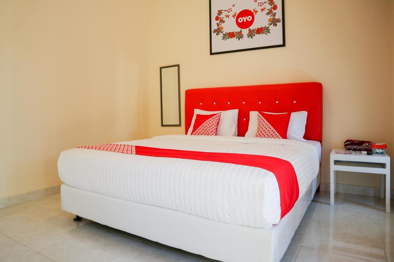 Oyo 2202 Delima Guest House Syariah Padang  Eksteriør billede