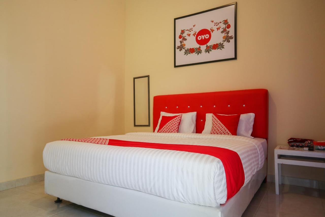 Oyo 2202 Delima Guest House Syariah Padang  Eksteriør billede